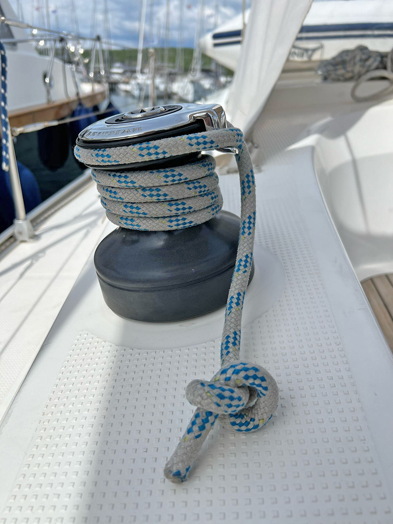 Bavaria Cruiser 33 — photo 16