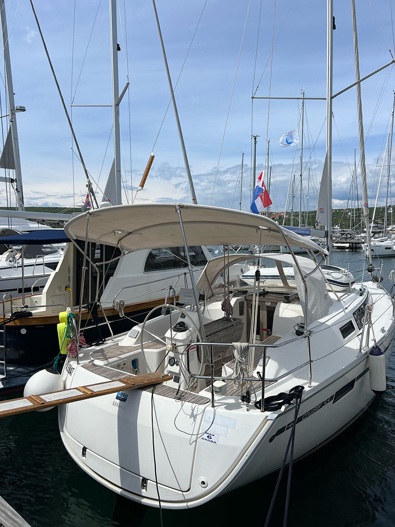 Bavaria Cruiser 33 — photo 8