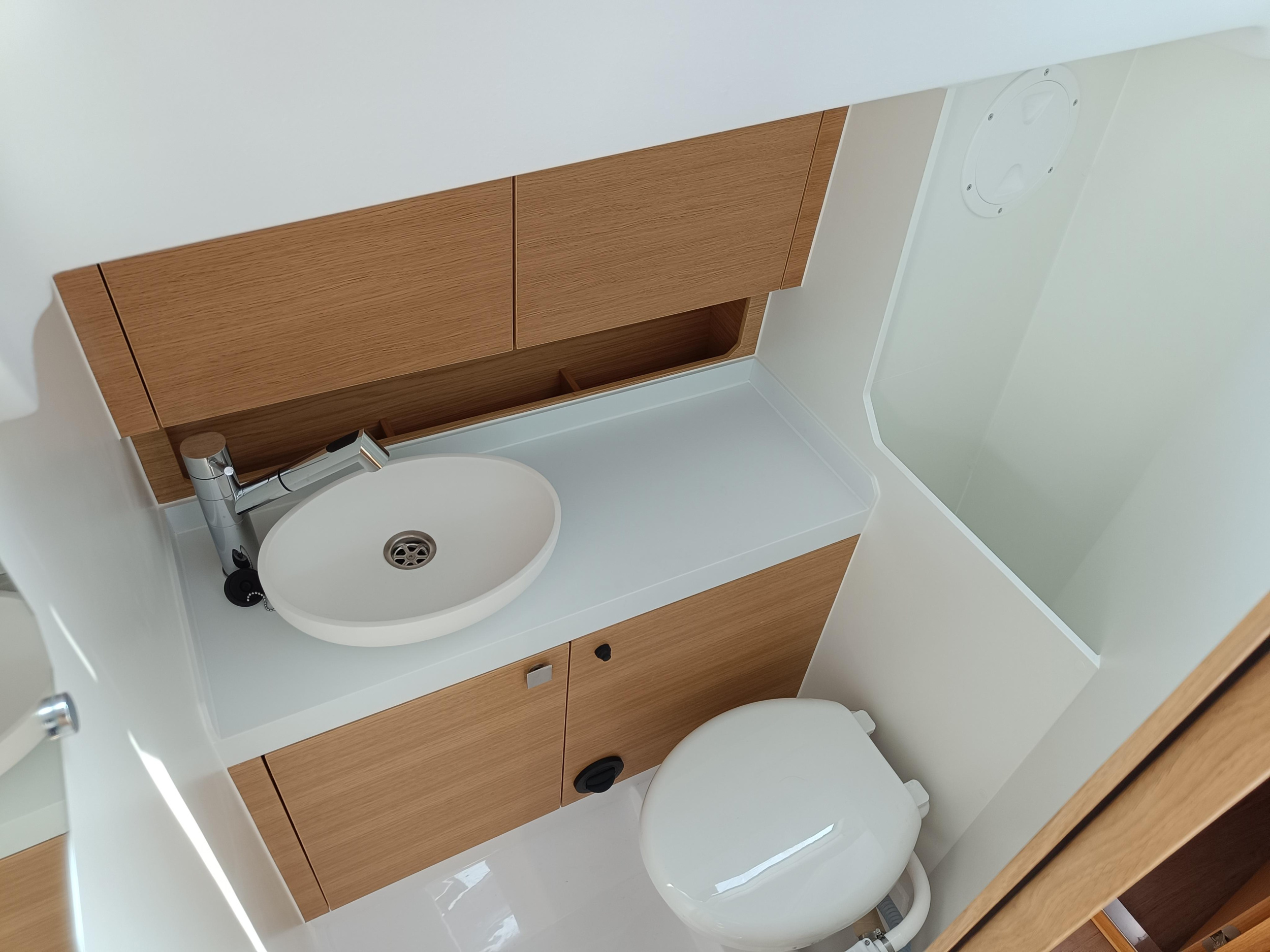 Elan E4 — photo 30