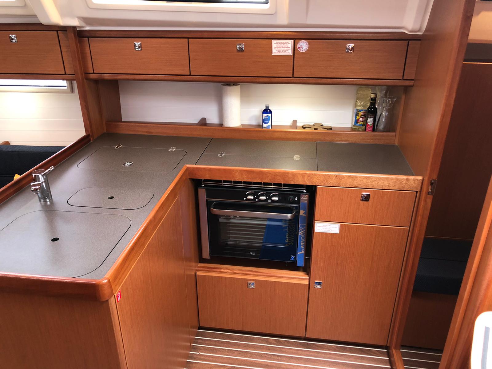 Bavaria Cruiser 37 - 3 cab. — photo 10