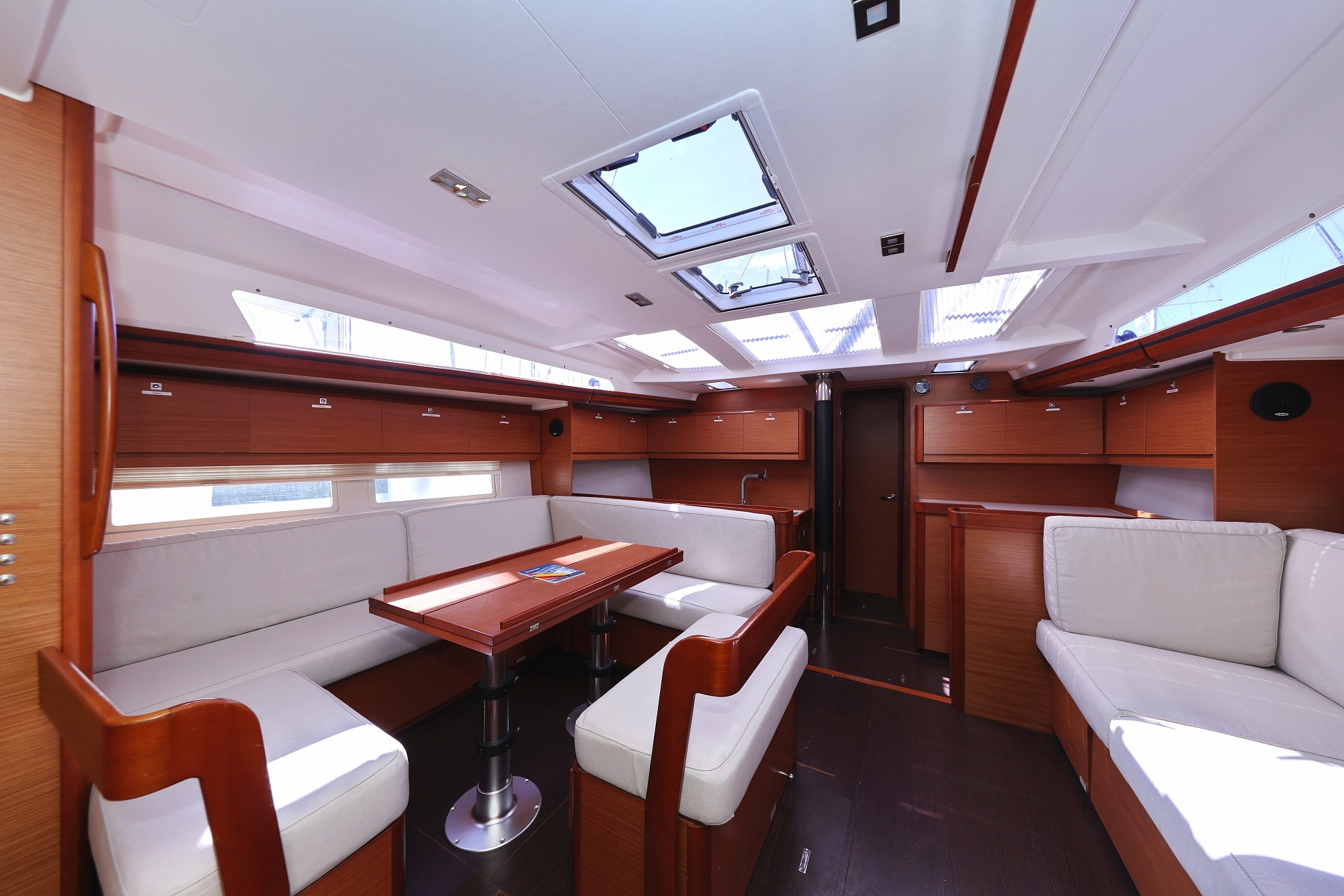 Dufour 520 GL — photo 13