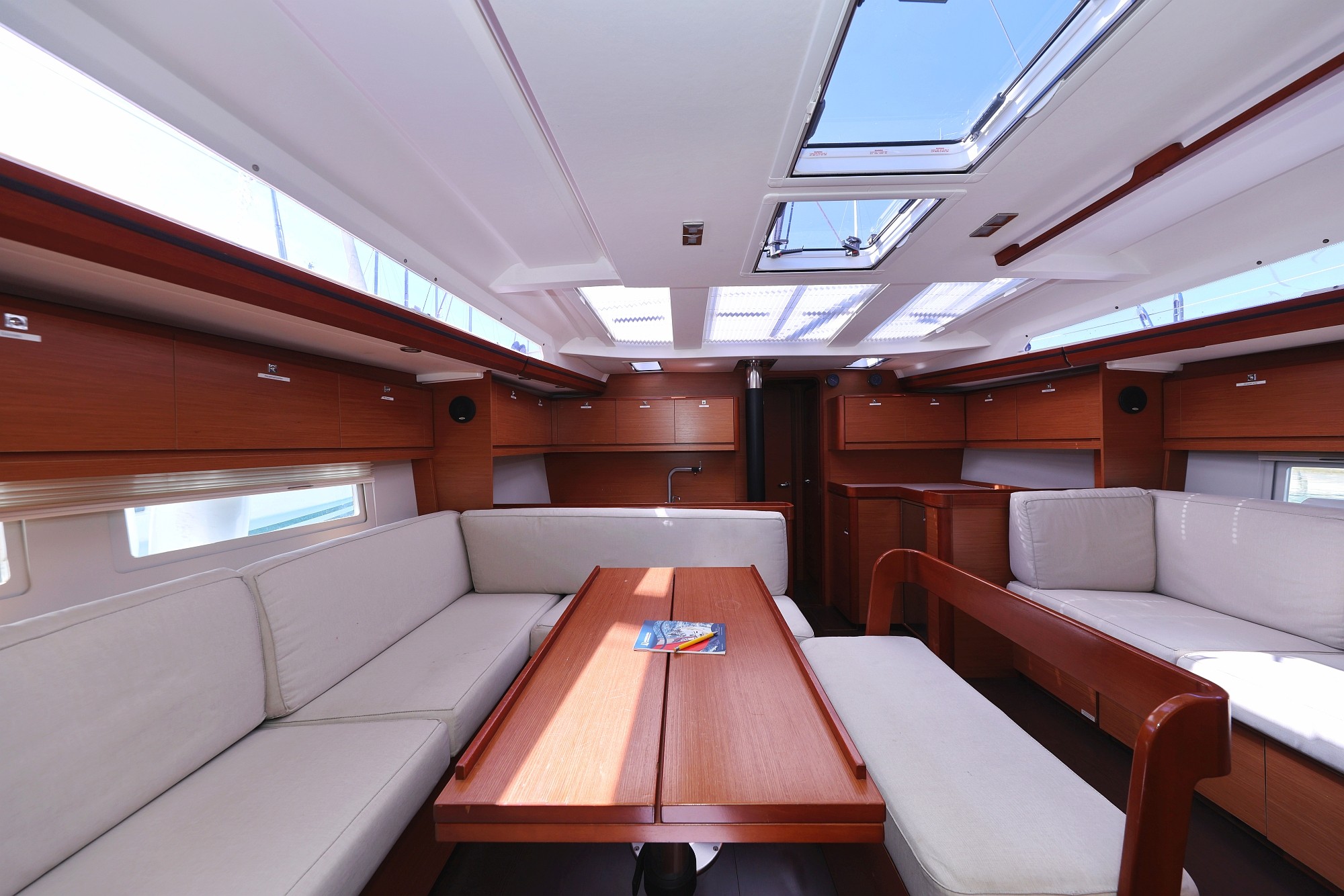 Dufour 520 GL — photo 14
