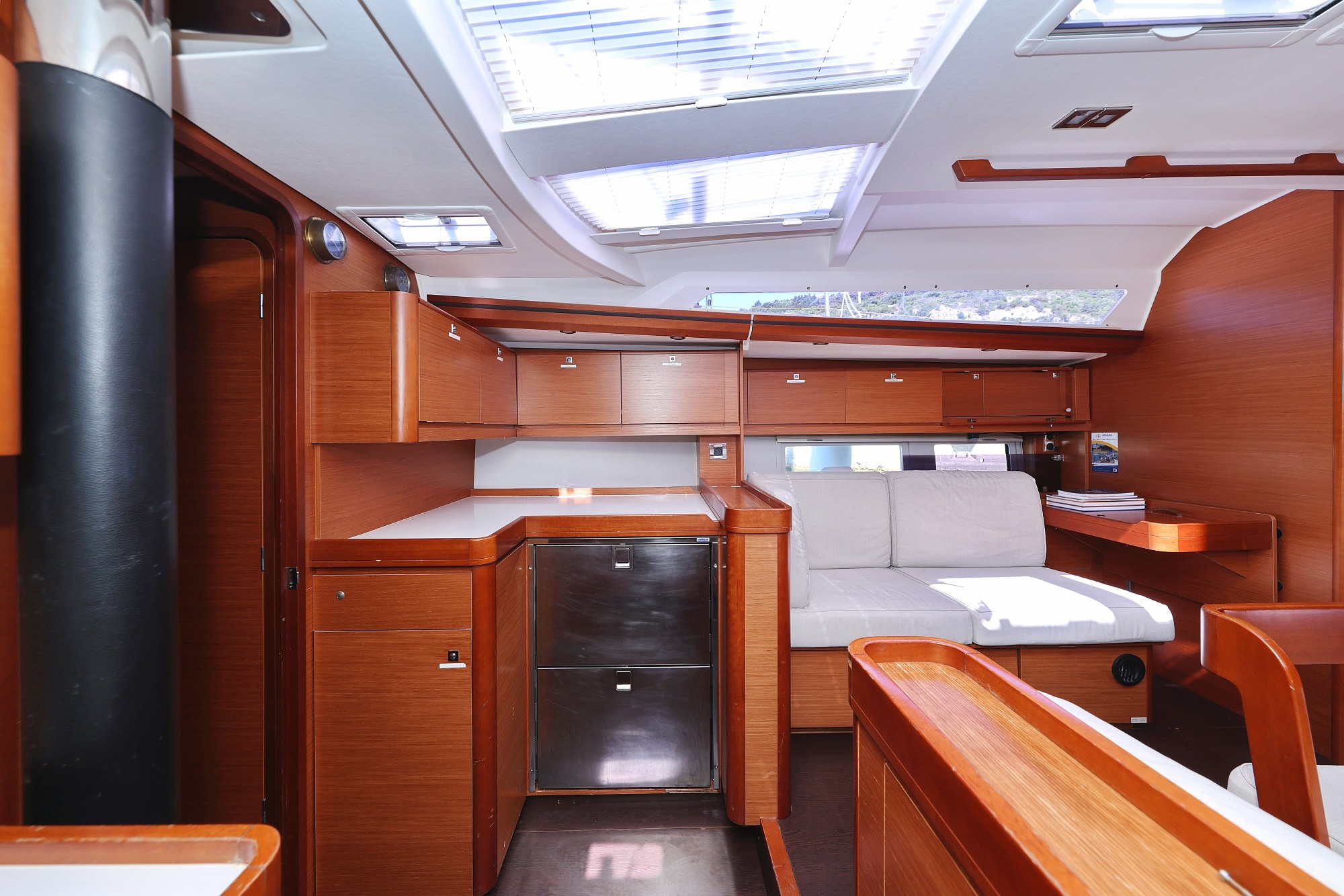Dufour 520 GL — photo 22