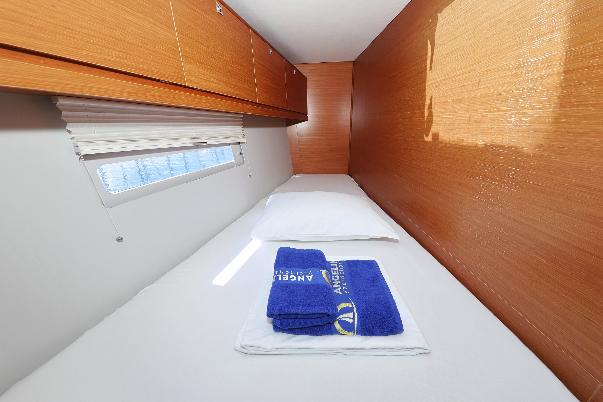 Dufour 520 GL — photo 25