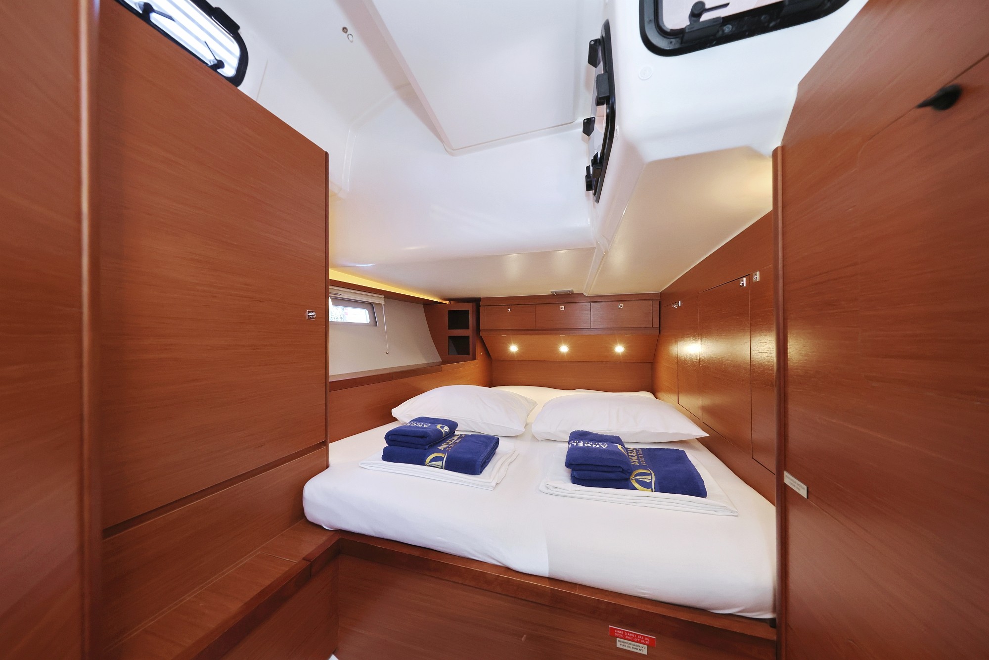 Dufour 520 GL — photo 28