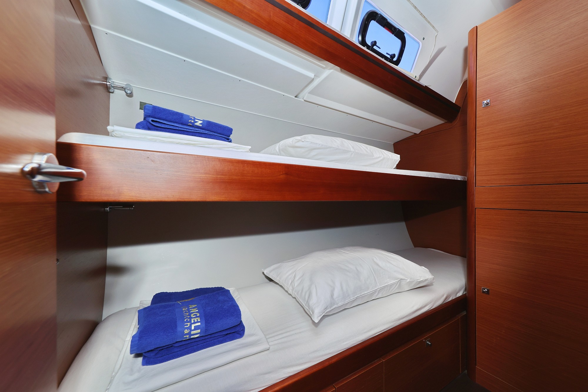 Dufour 520 GL — photo 31
