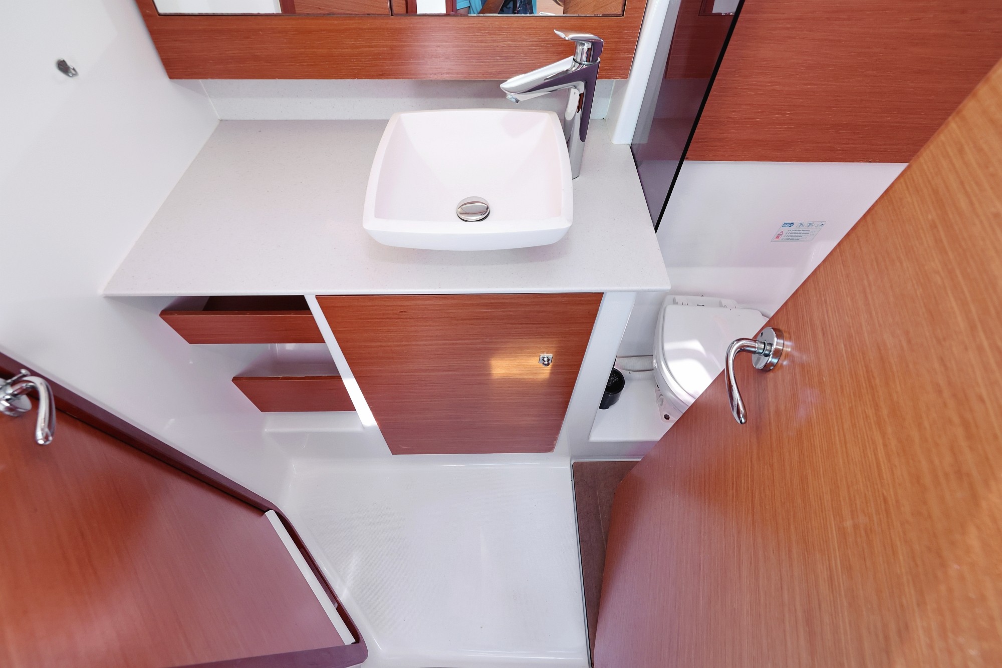 Dufour 520 GL — photo 33