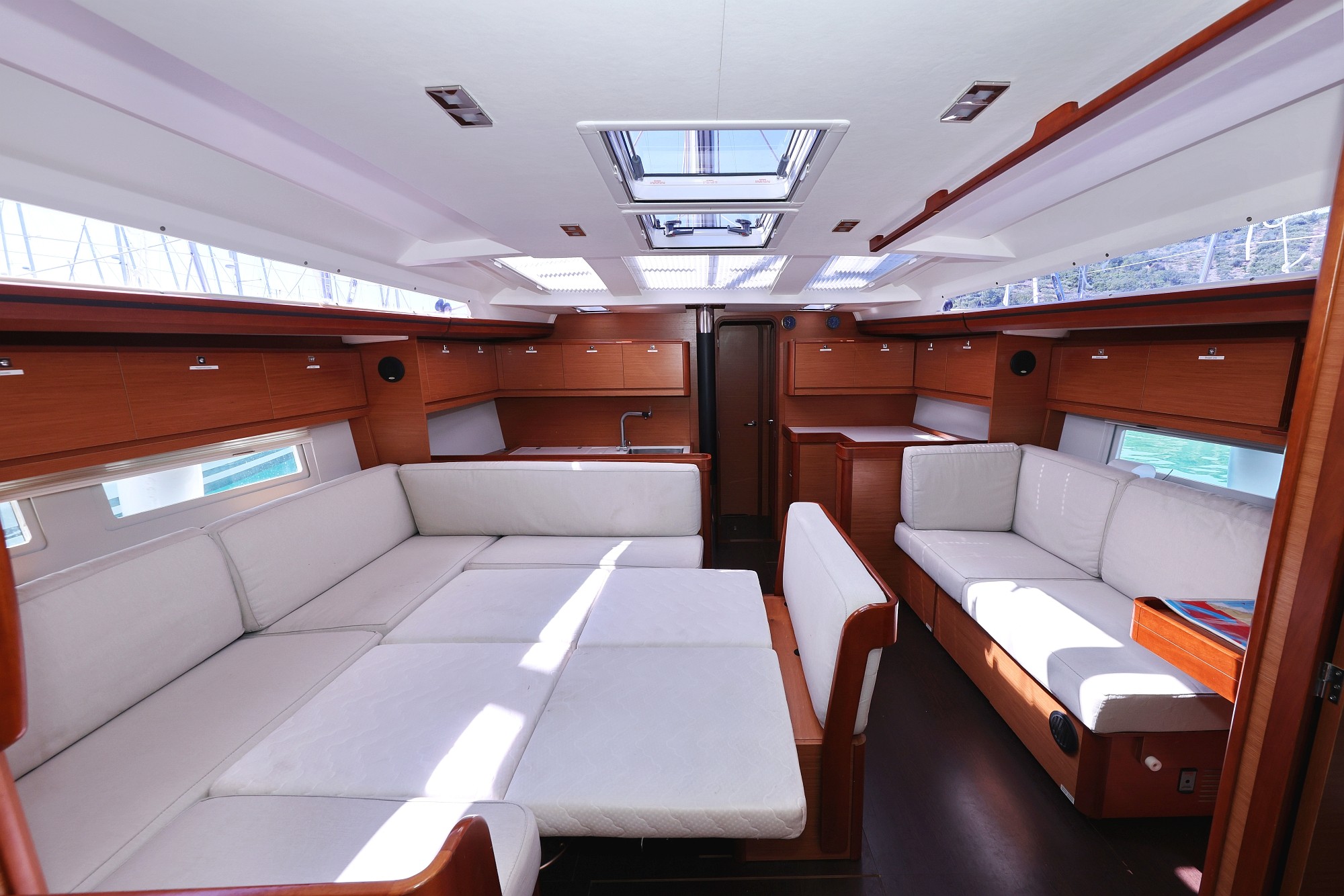 Dufour 520 GL — photo 43