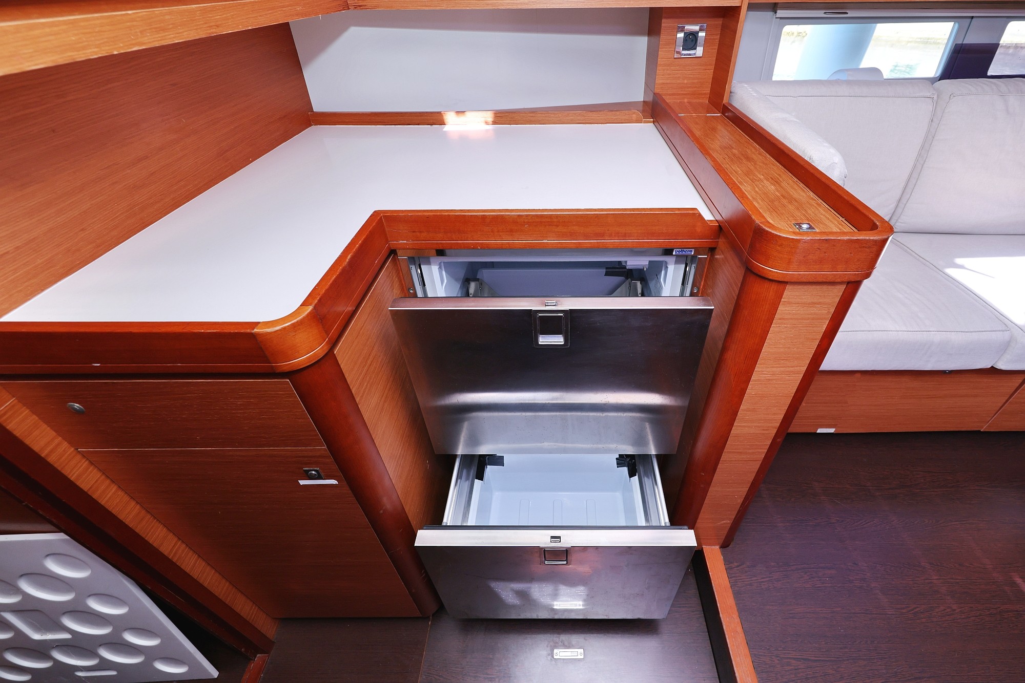Dufour 520 GL — photo 45