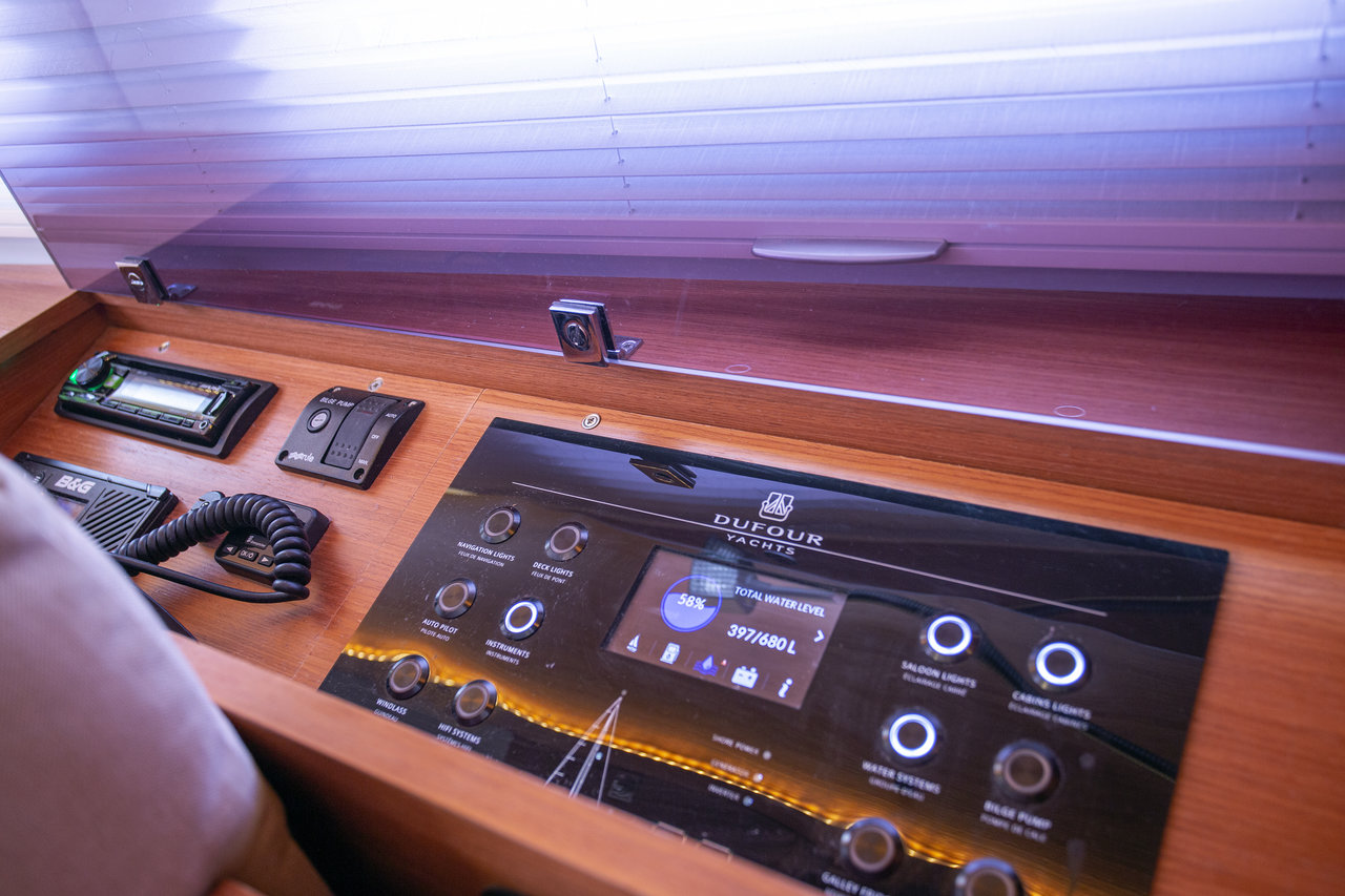 Dufour 520 GL — photo 22