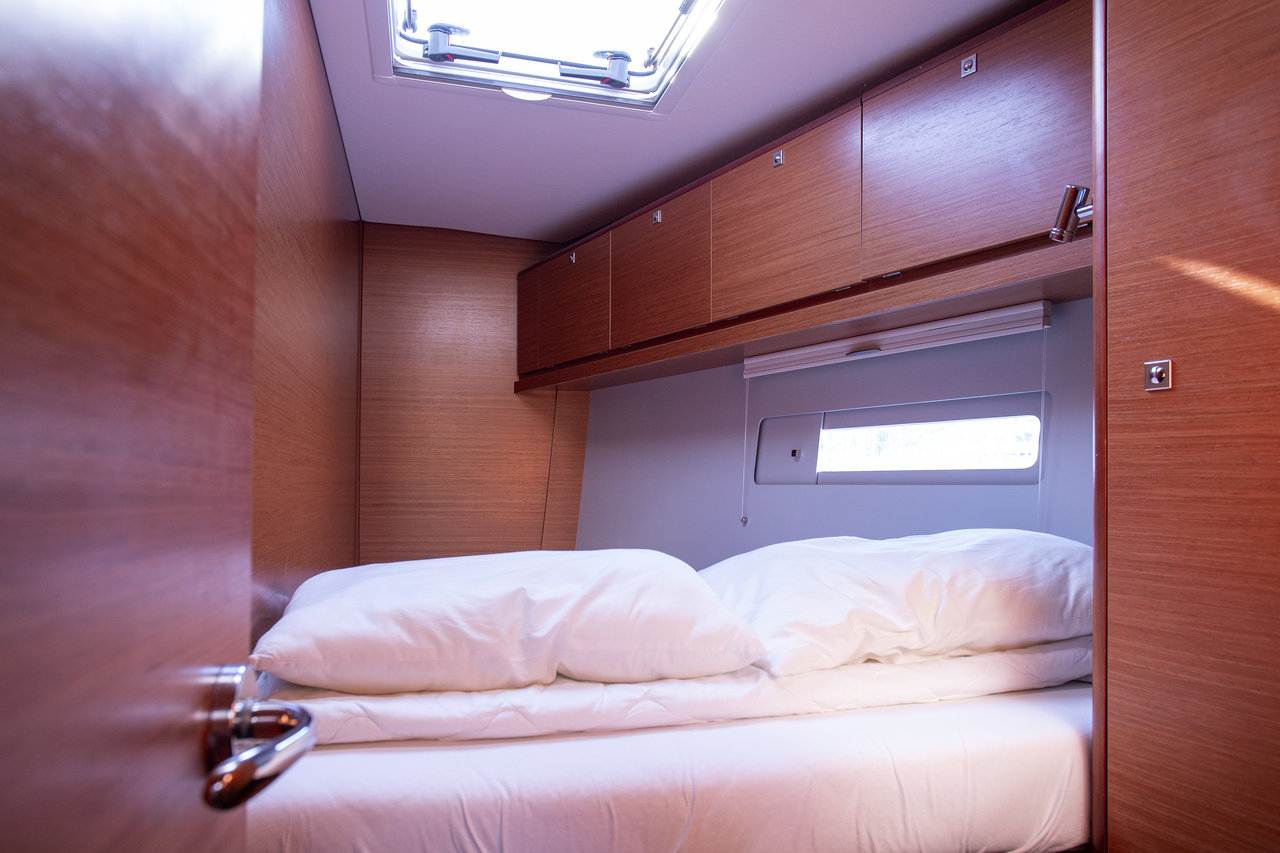Dufour 520 GL — photo 27