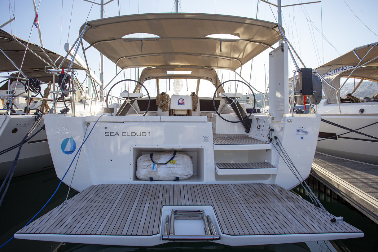 Dufour 430 GL — photo 1