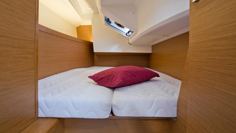 Sun Odyssey 349 - 3 cab. — photo 13