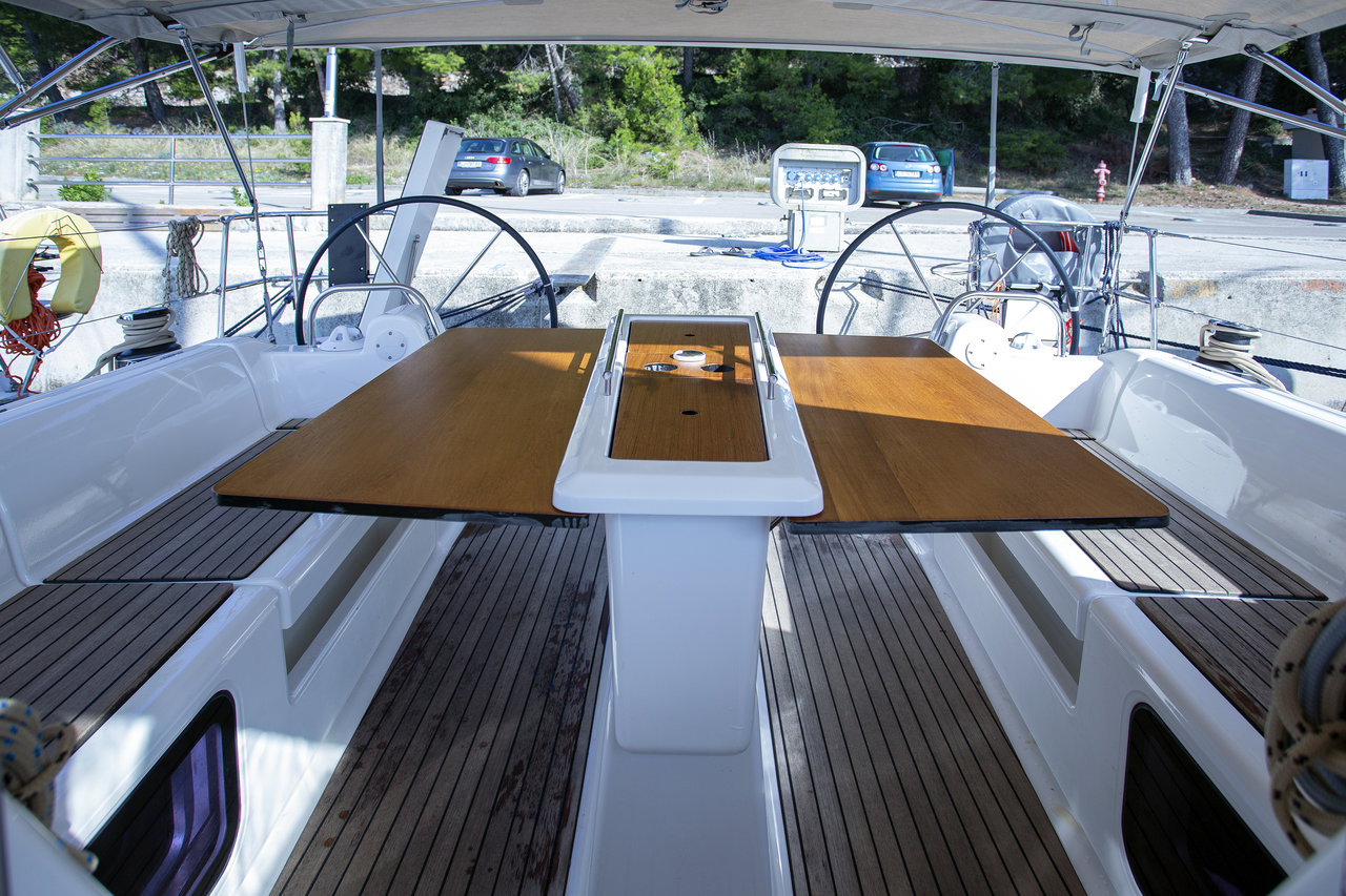 Dufour 412 GL — photo 10