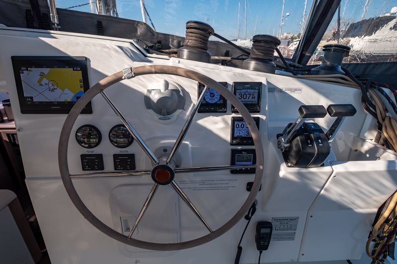 Fountaine Pajot Isla 40 - 4 + 1 cab. — photo 9