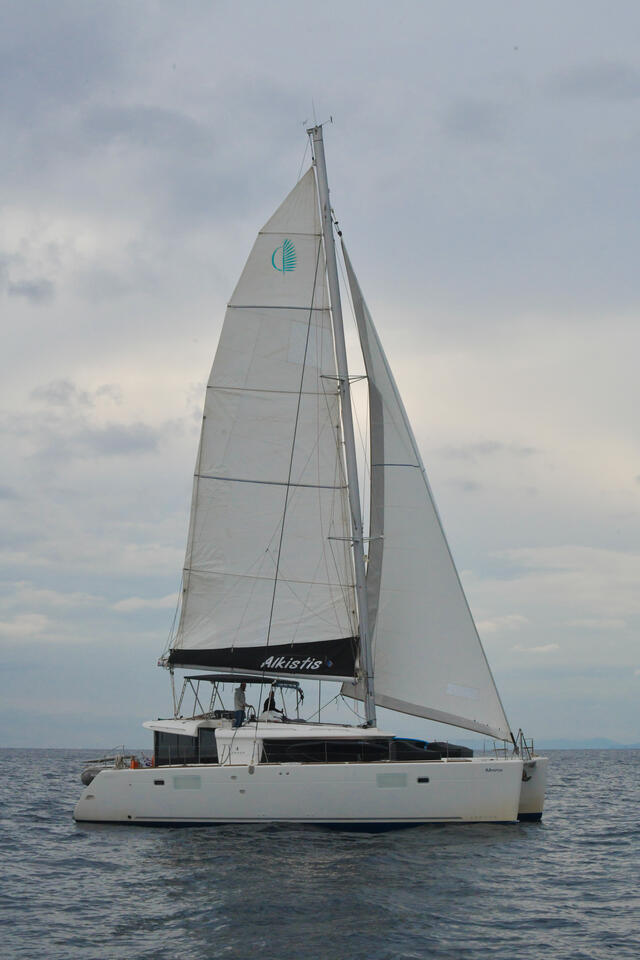 Lagoon 450 F - 4 + 2 cab. — photo 5
