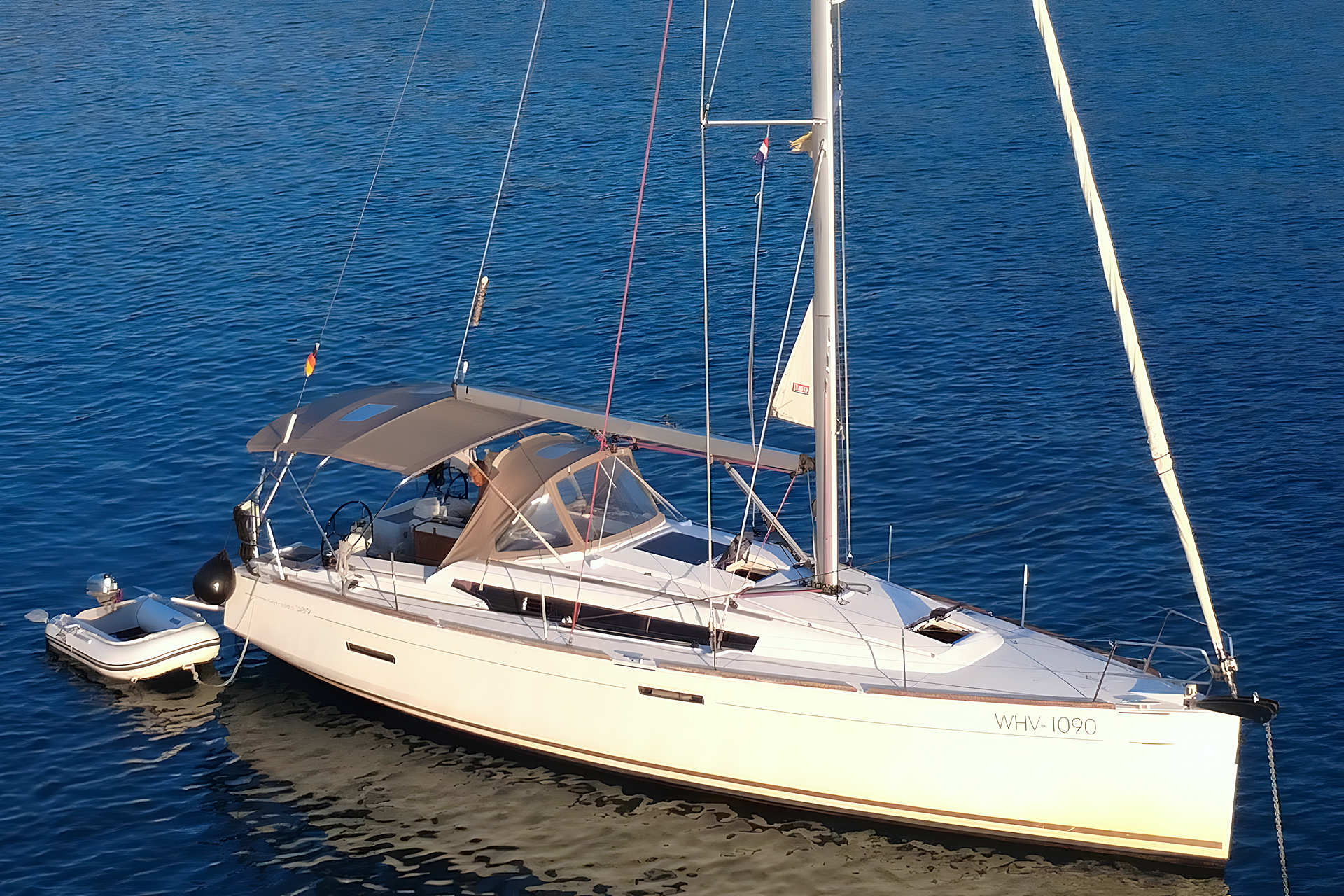 Sun Odyssey 389 — photo 14