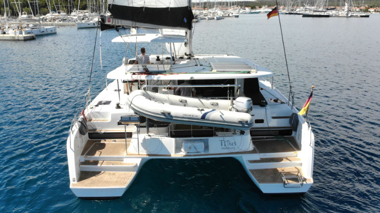 Lagoon 42 OW - 3 + 1 cab. — photo 1