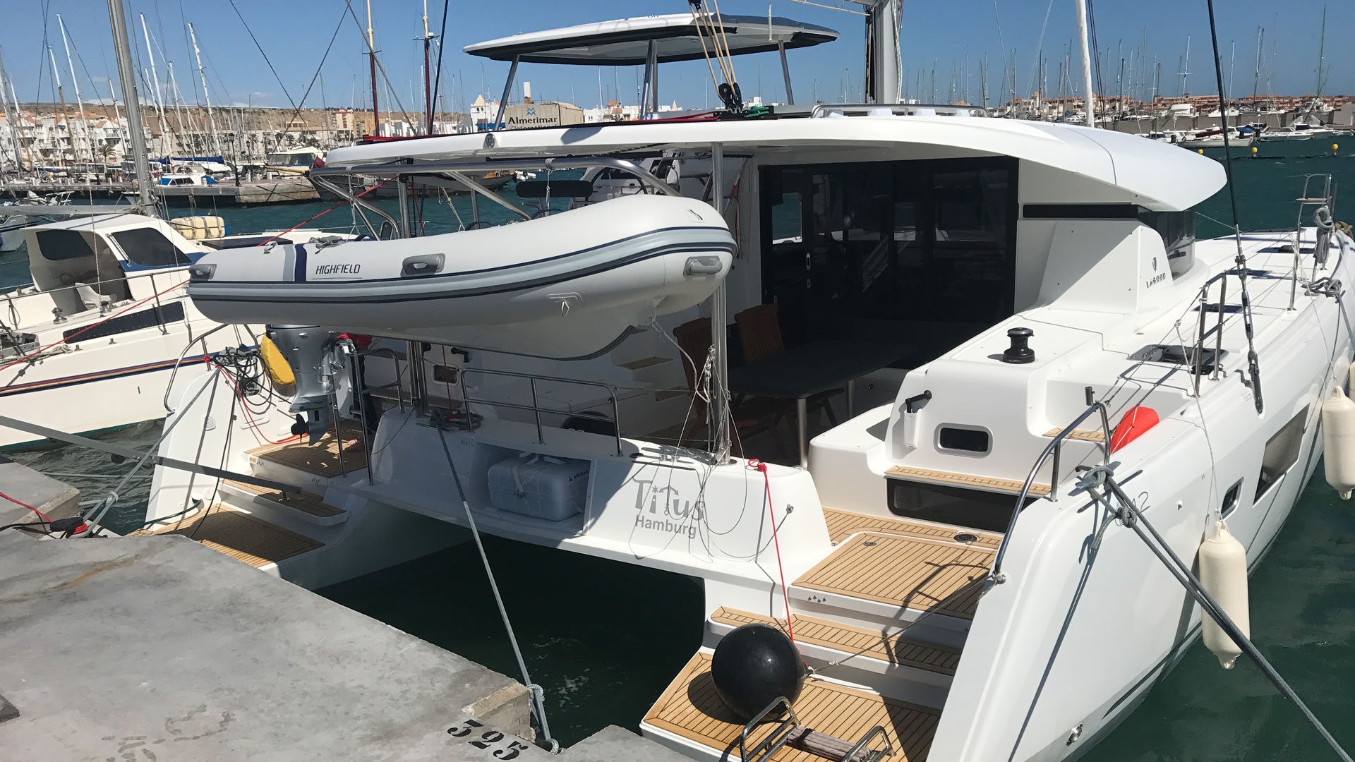 Lagoon 42 OW - 3 + 1 cab. — photo 19