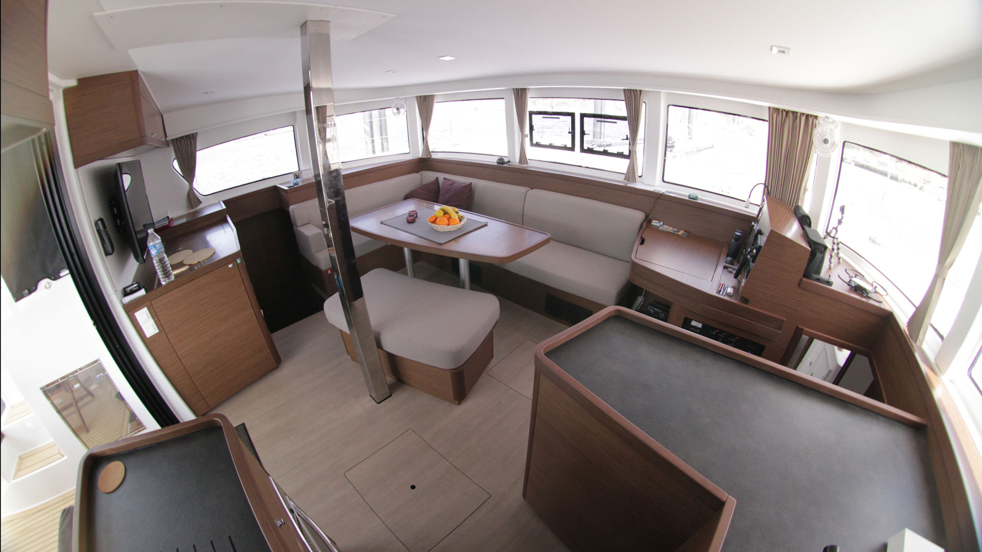 Lagoon 42 OW - 3 + 1 cab. — photo 23