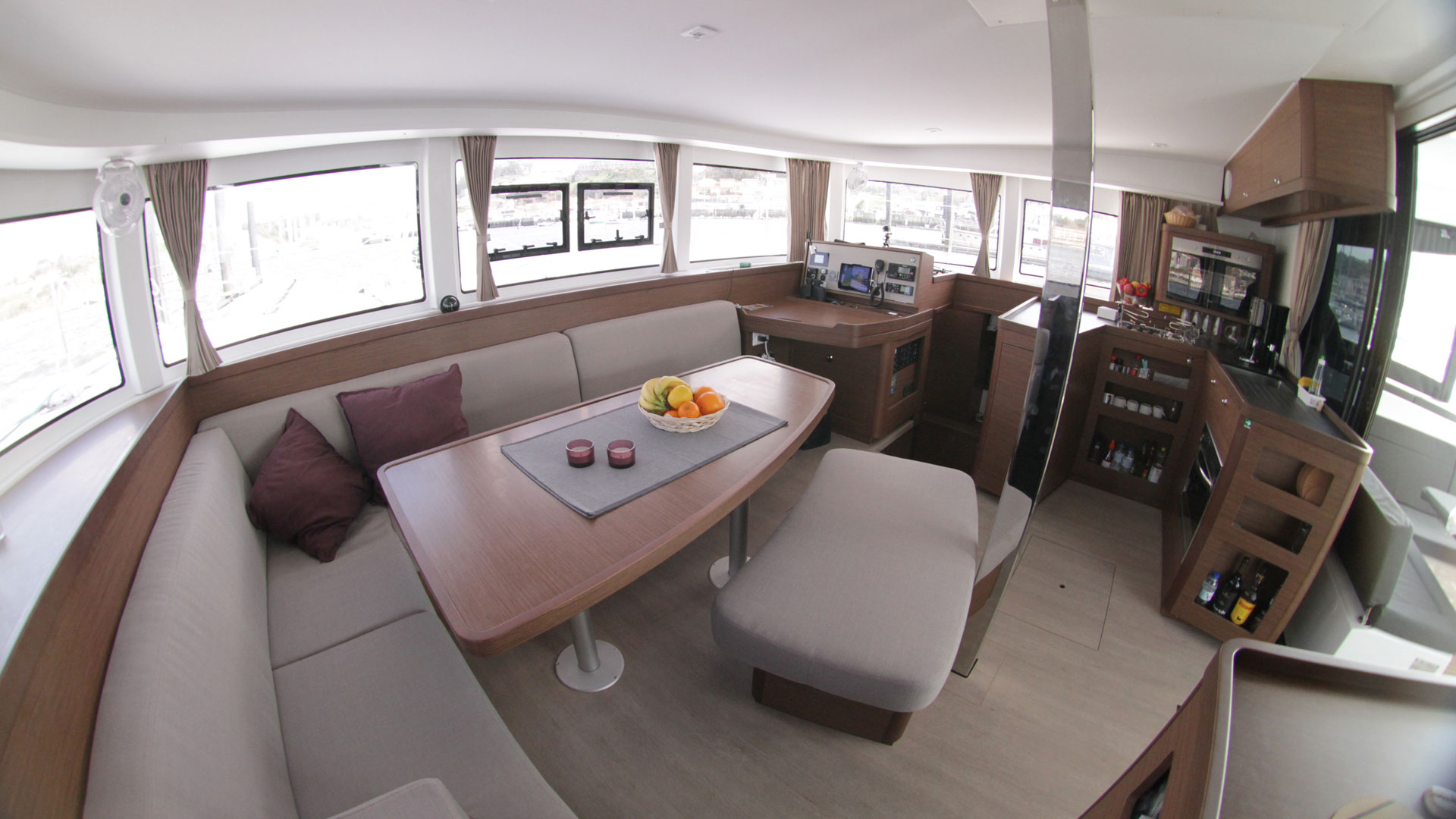 Lagoon 42 OW - 3 + 1 cab. — photo 24