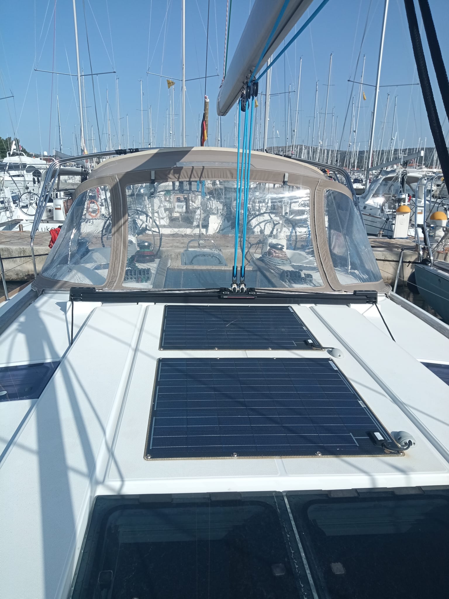 Sun Odyssey 519 - 5 + 1 cab. — photo 3