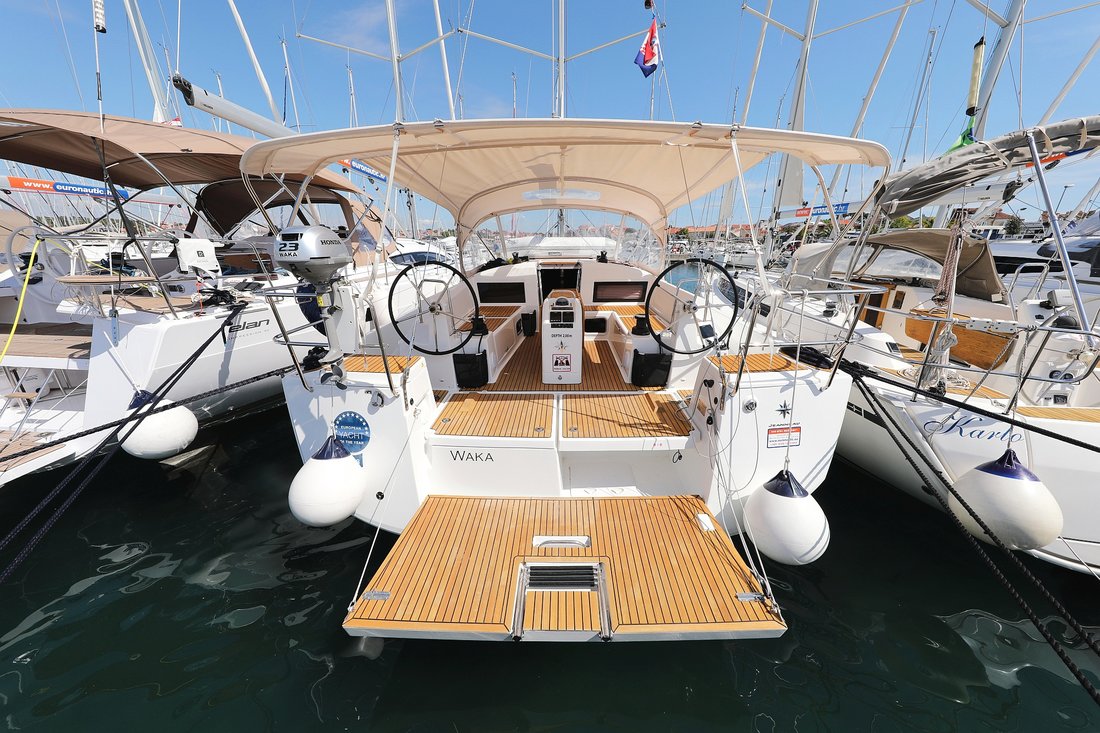 Sun Odyssey 440 - 4 cab. — photo 6