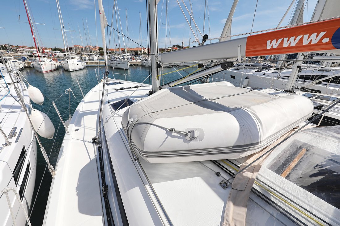 Sun Odyssey 440 - 4 cab. — photo 10