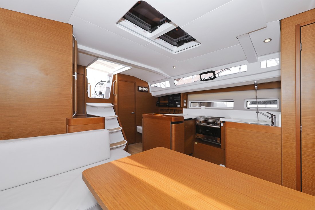 Sun Odyssey 440 - 4 cab. — photo 18