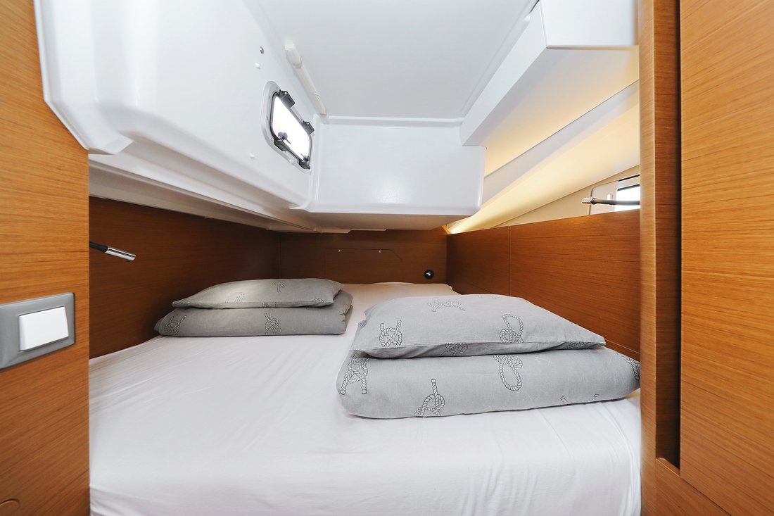 Sun Odyssey 440 - 4 cab. — photo 25