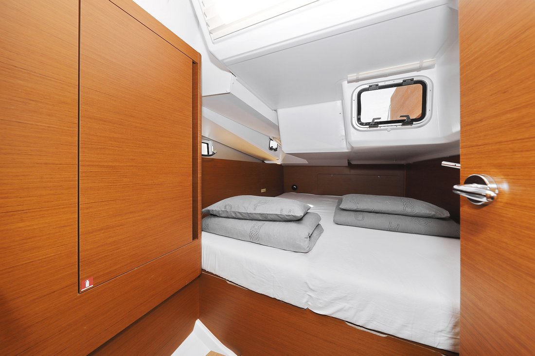 Sun Odyssey 440 - 4 cab. — photo 29