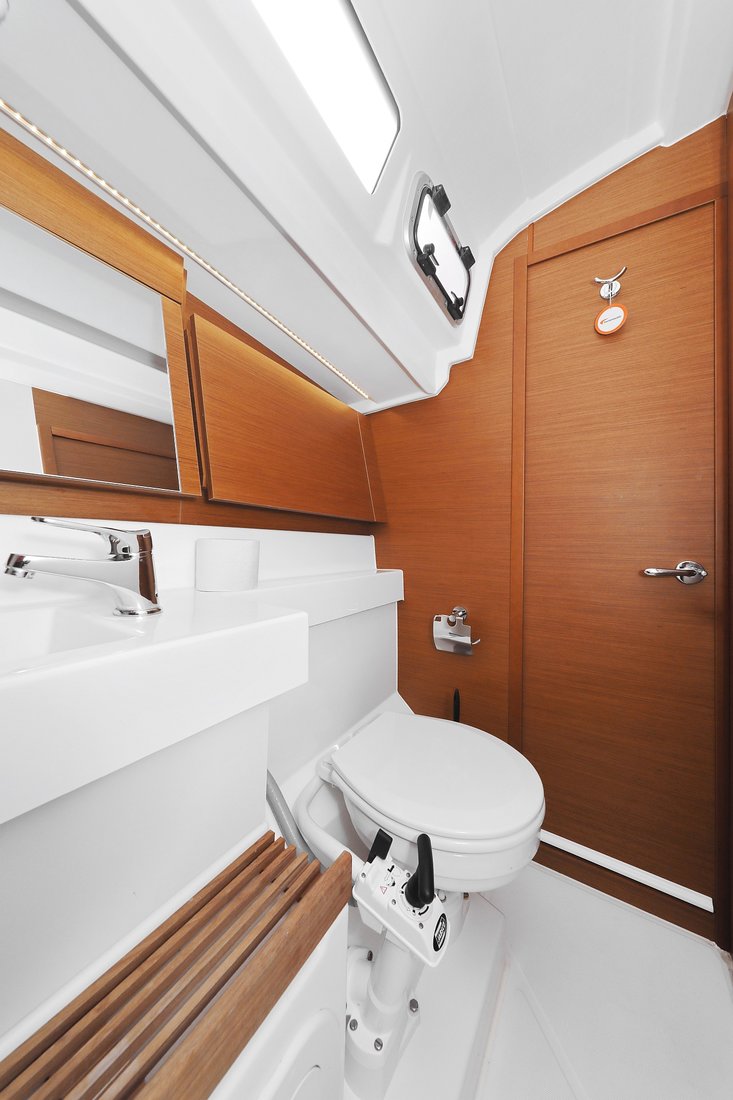 Sun Odyssey 440 - 4 cab. — photo 34
