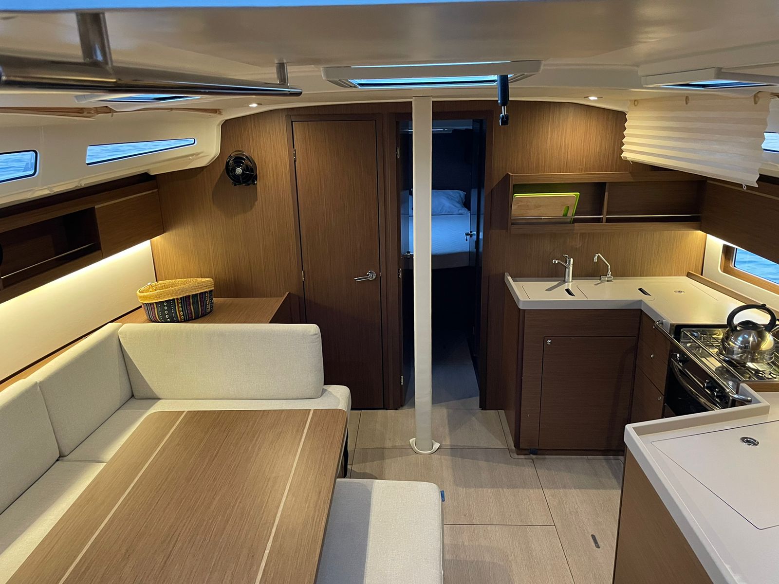 Oceanis 40.1 — photo 6