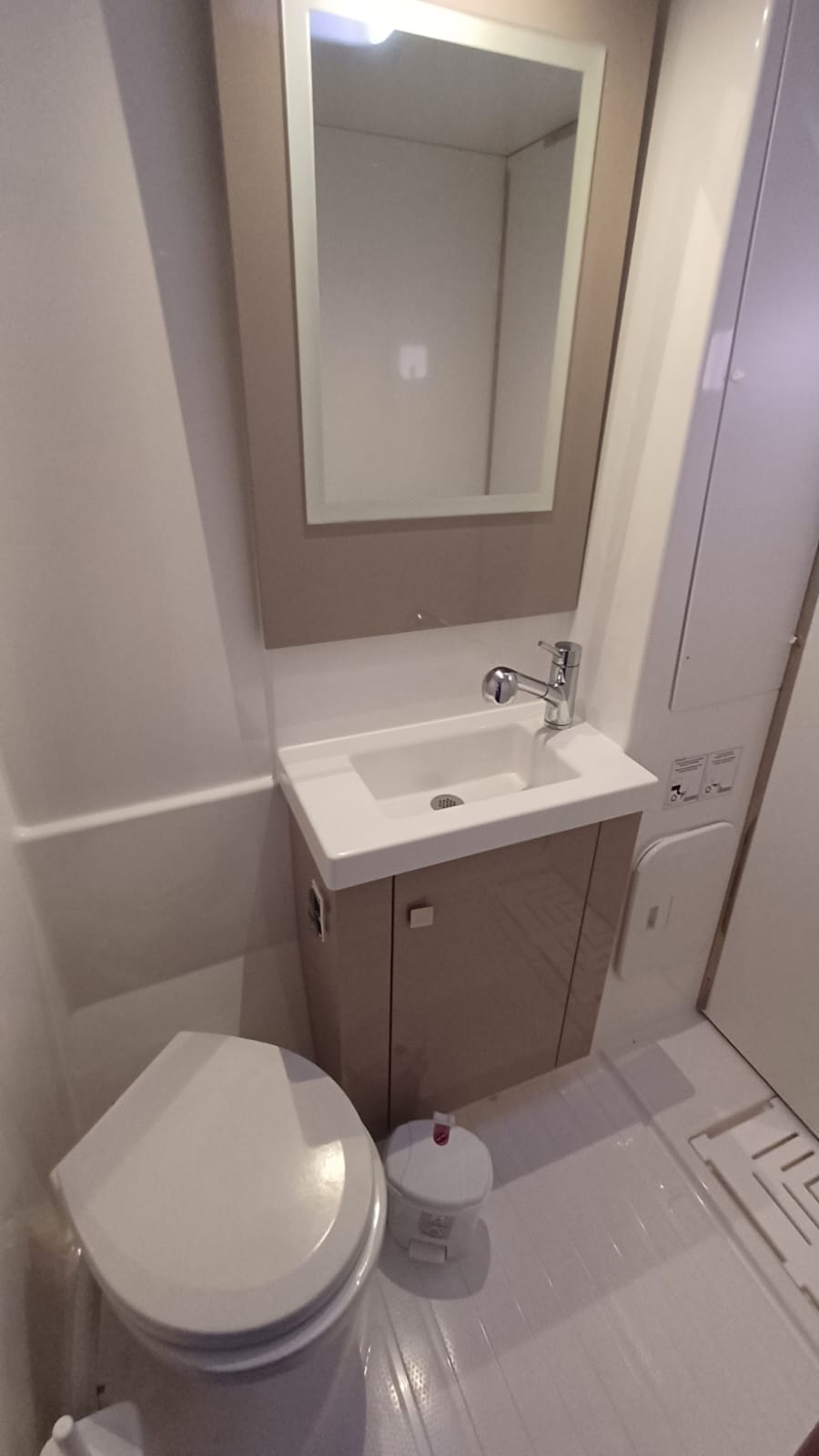 Fountaine Pajot Astrea 42 - 4 + 1 cab. — photo 6