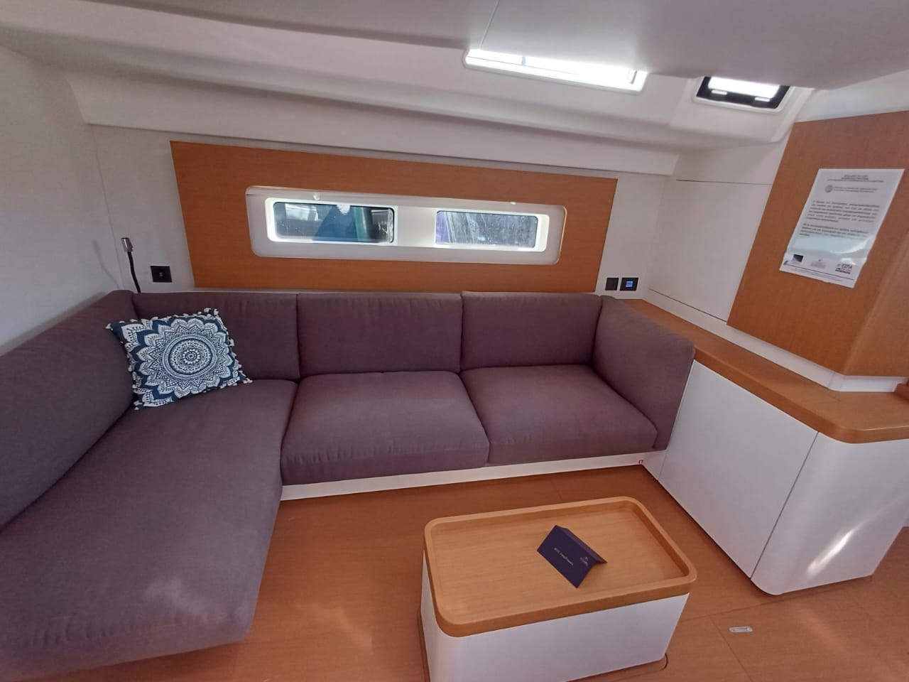 Fountaine Pajot Isla 40 - 4 + 1 cab. — photo 8