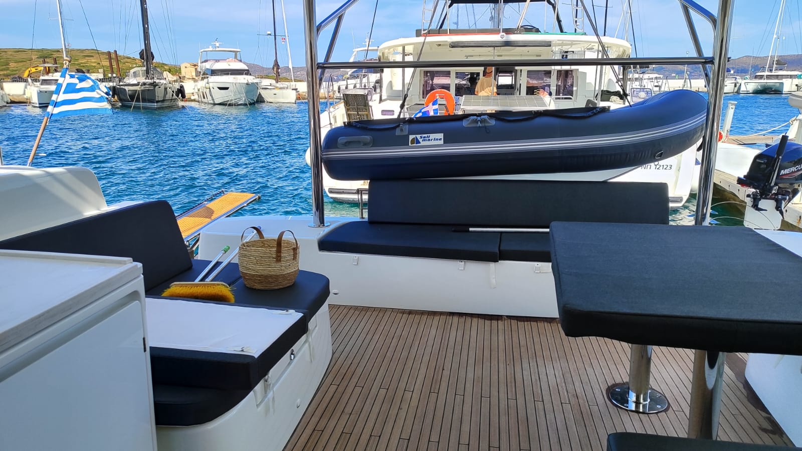 Lagoon 51 - 6 + 1 cab. — photo 4