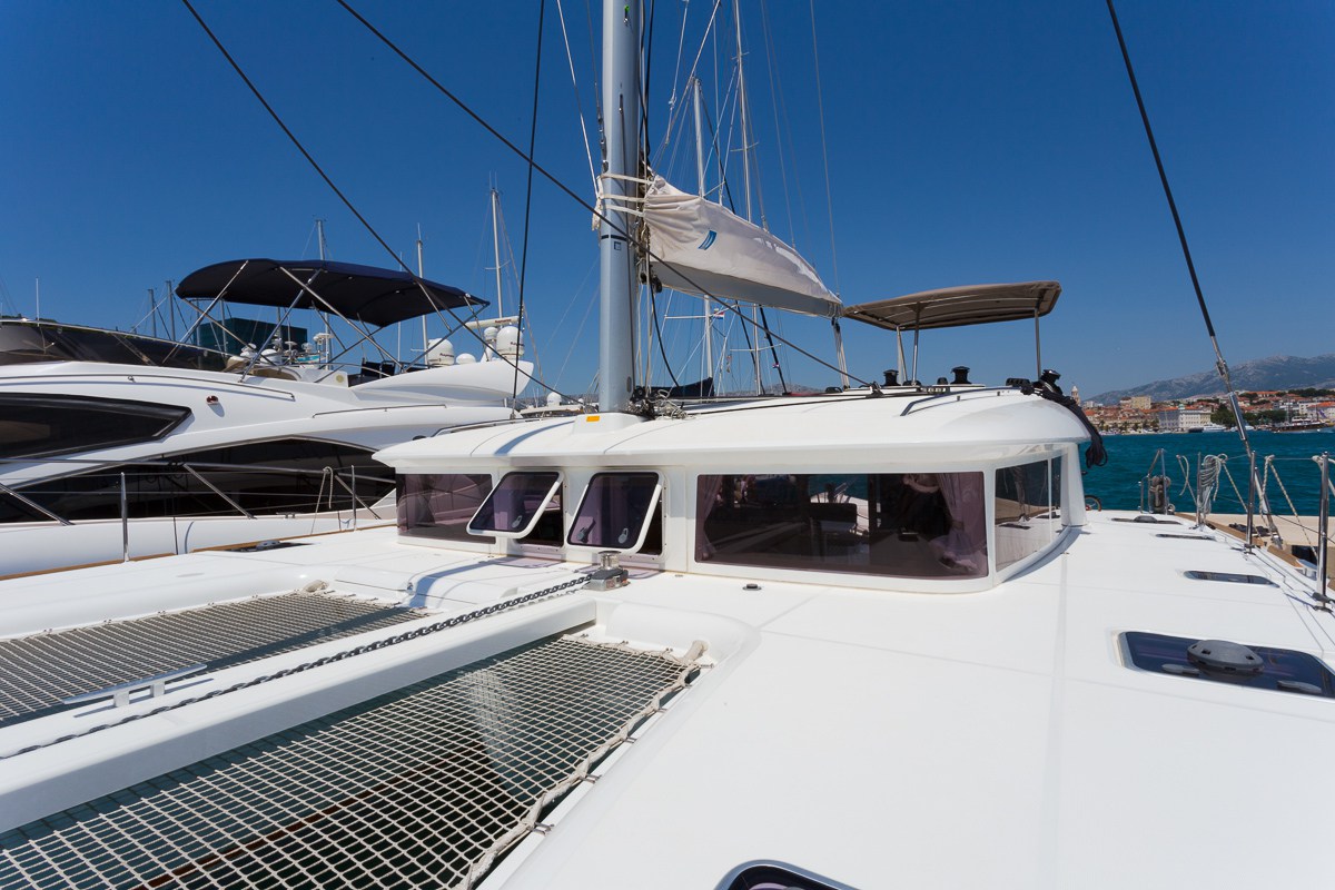 Lagoon 400 S2 - 4 + 2 cab. — photo 9