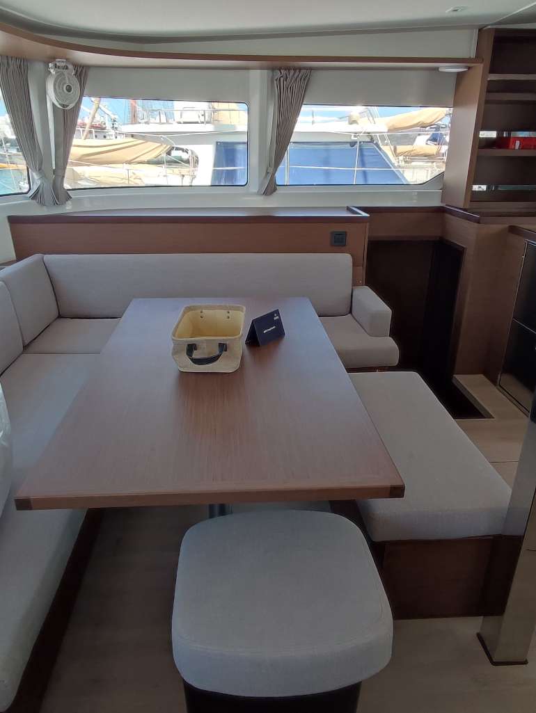 Lagoon 46 - 4 + 2 cab. — photo 7