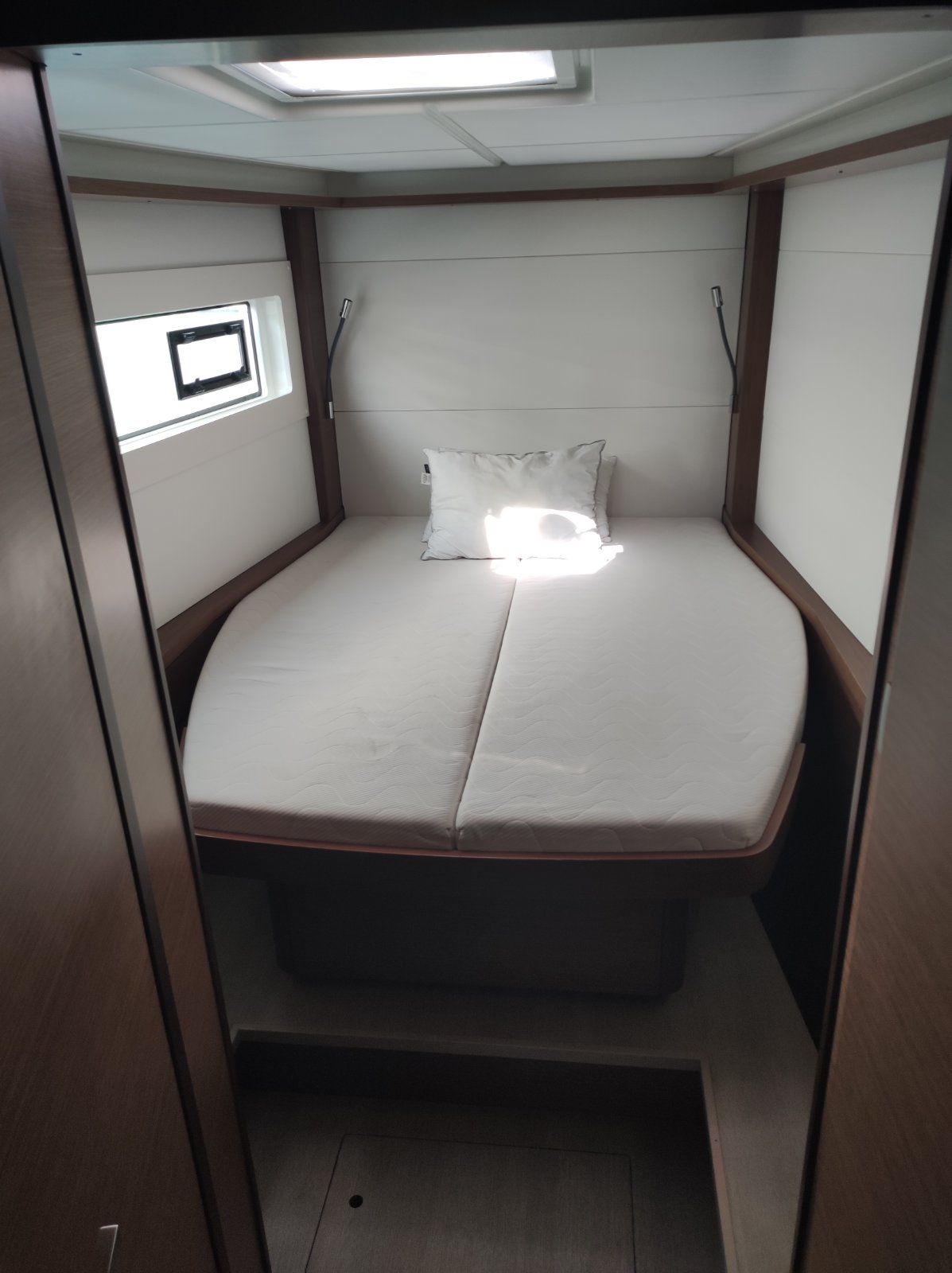 Lagoon 46 - 4 + 2 cab. — photo 8
