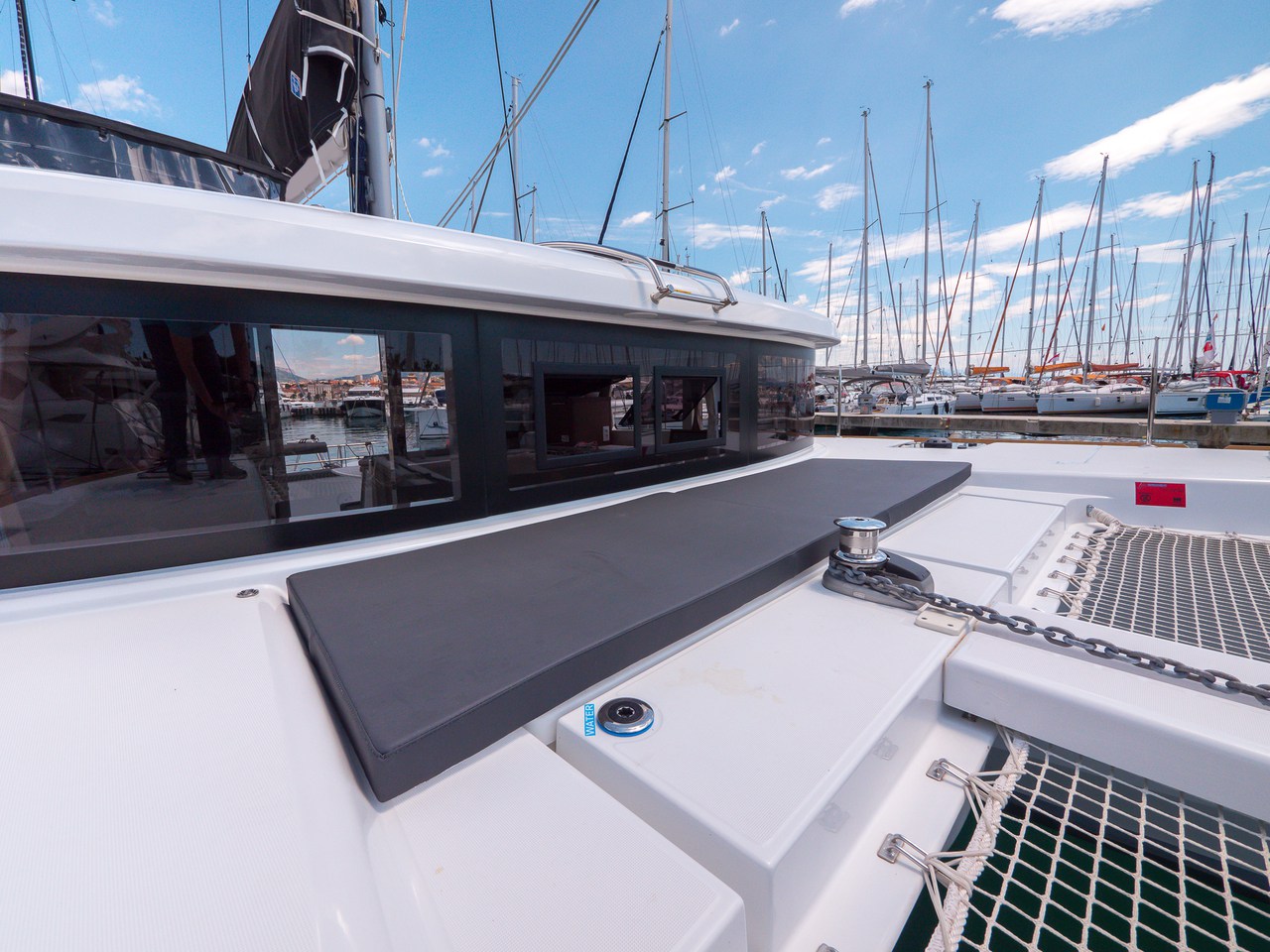 Lagoon 40 - 4 + 2 cab — photo 8