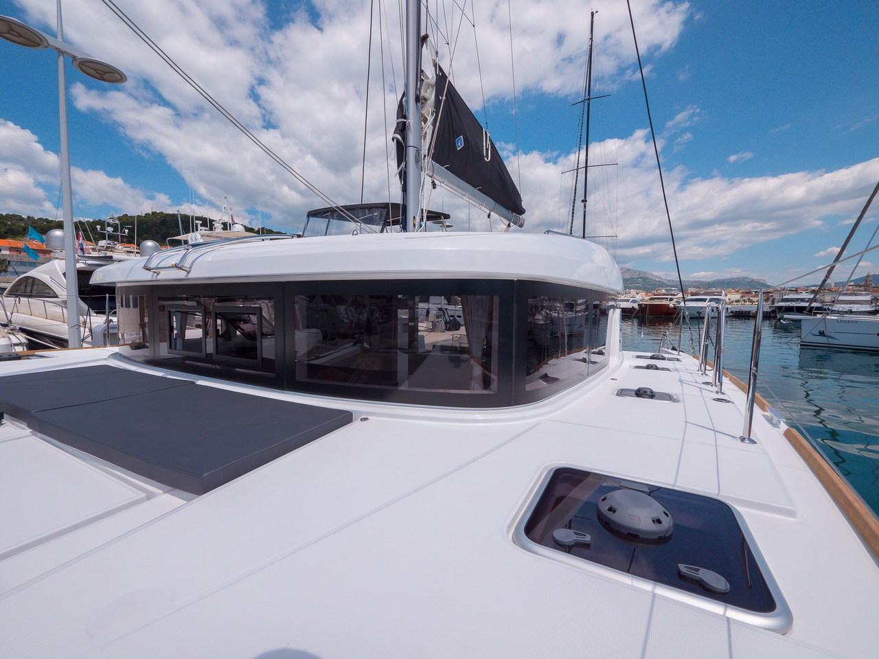 Lagoon 40 - 4 + 2 cab — photo 9