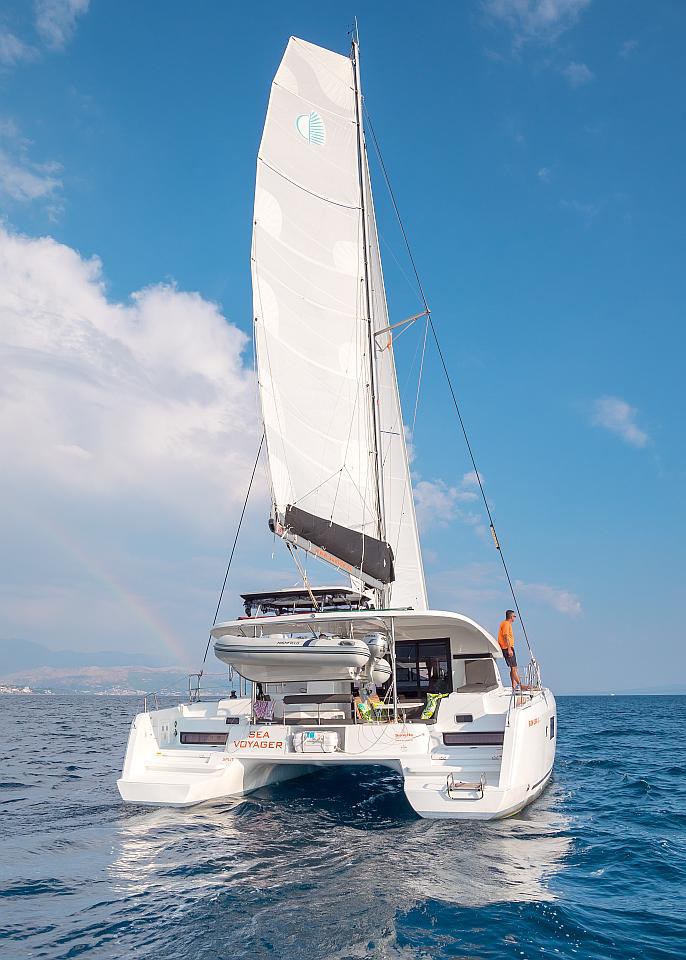 Lagoon 42 - 4 + 2 cab. — photo 4