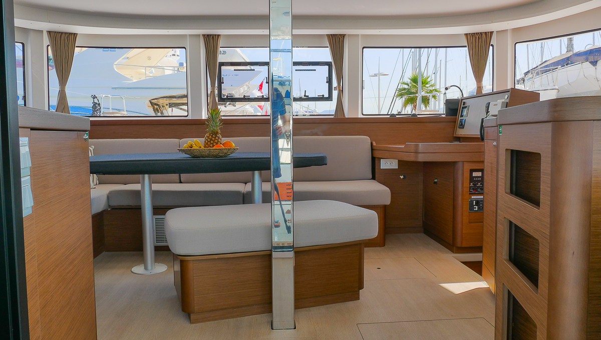 Lagoon 42 - 4 + 2 cab. — photo 9