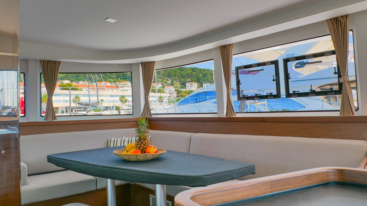 Lagoon 42 - 4 + 2 cab. — photo 11