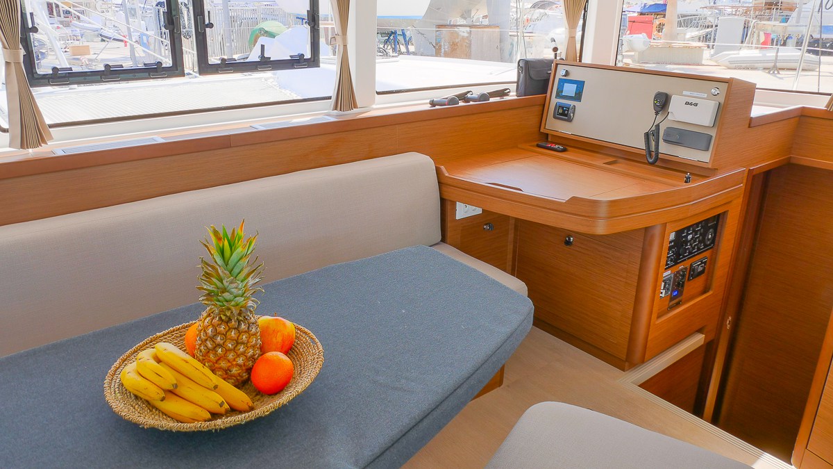 Lagoon 42 - 4 + 2 cab. — photo 12