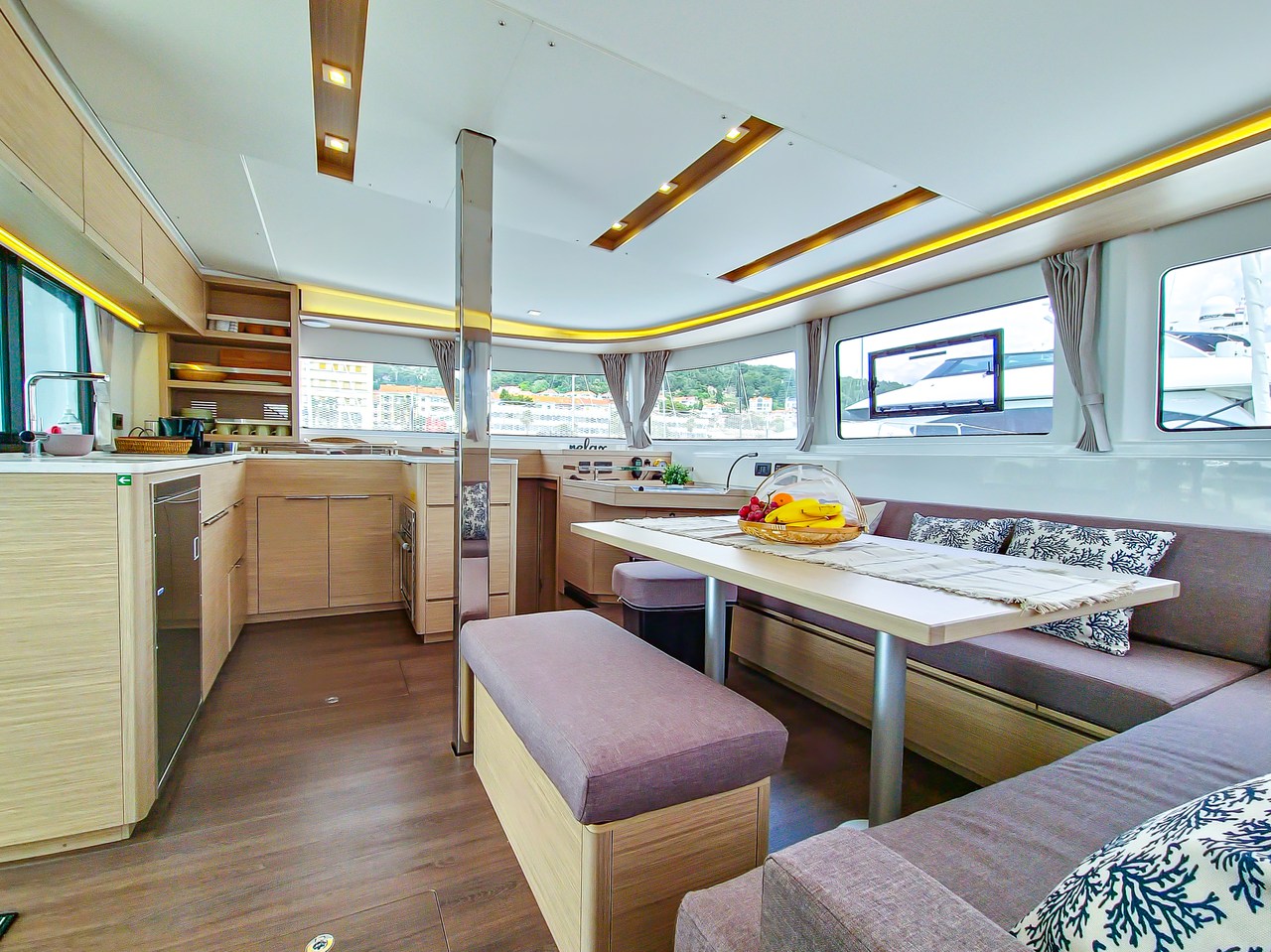 Lagoon 46 - 4 + 2 cab. — photo 13