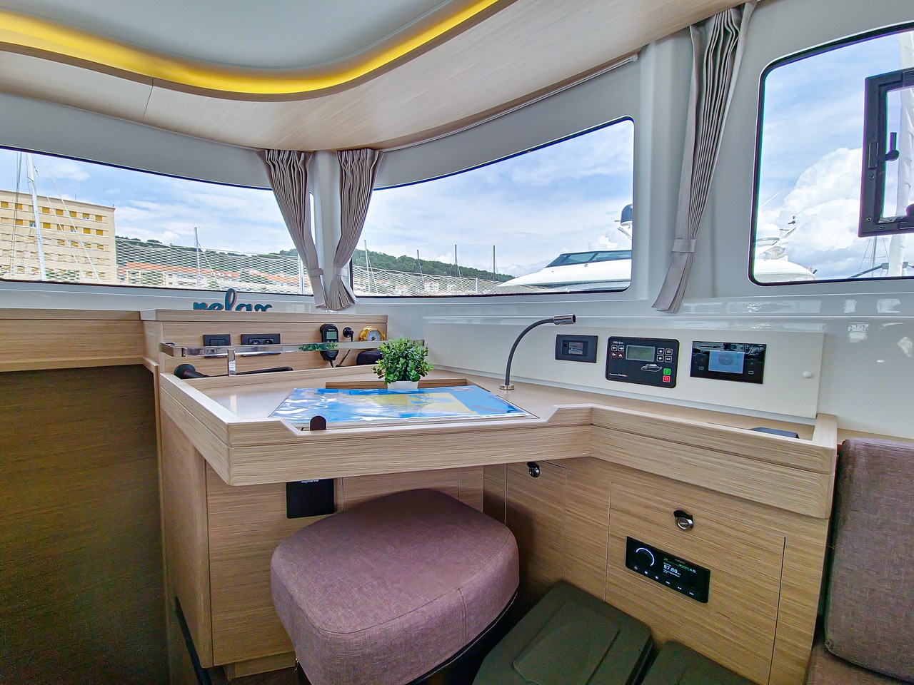Lagoon 46 - 4 + 2 cab. — photo 19