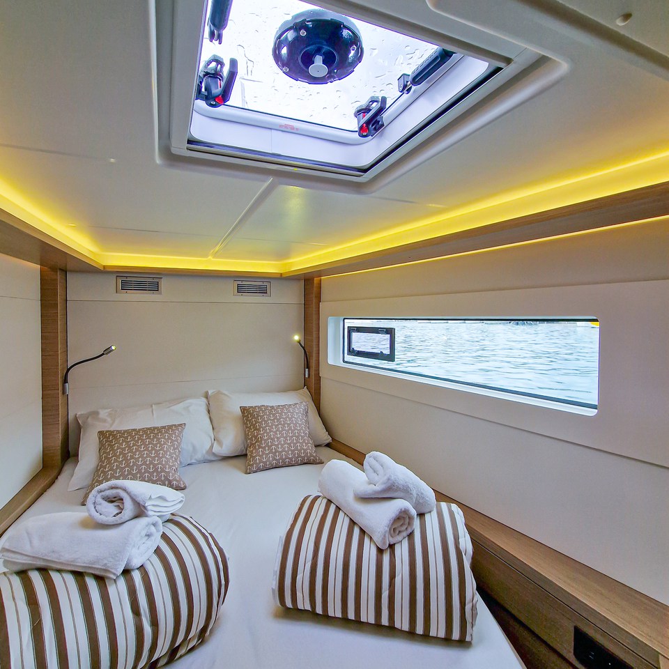 Lagoon 46 - 4 + 2 cab. — photo 24