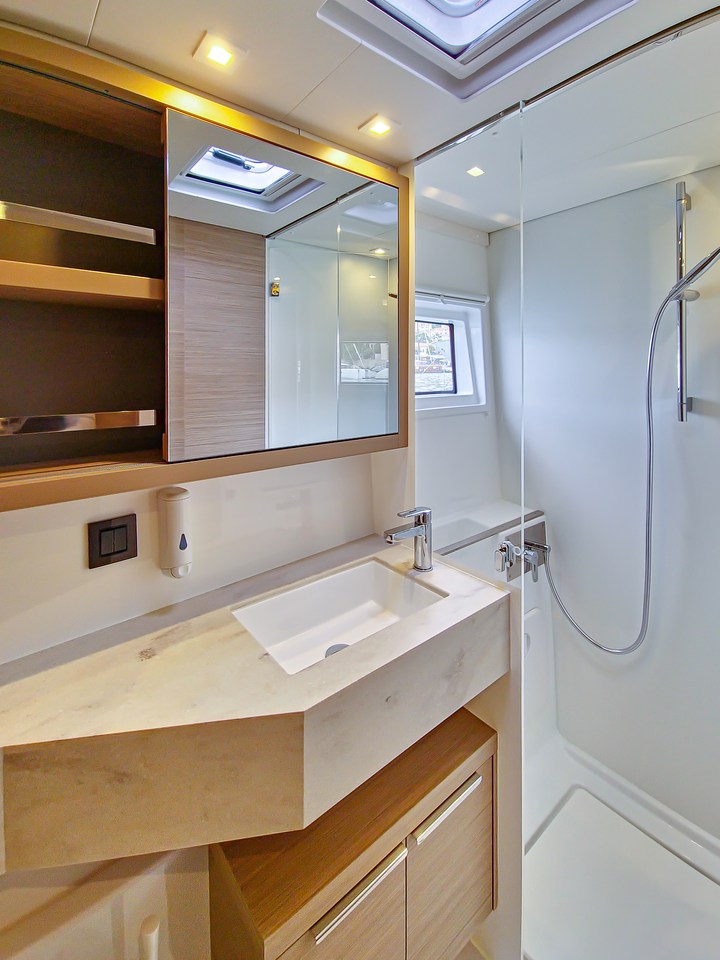 Lagoon 46 - 4 + 2 cab. — photo 27