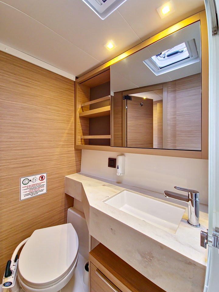 Lagoon 46 - 4 + 2 cab. — photo 28